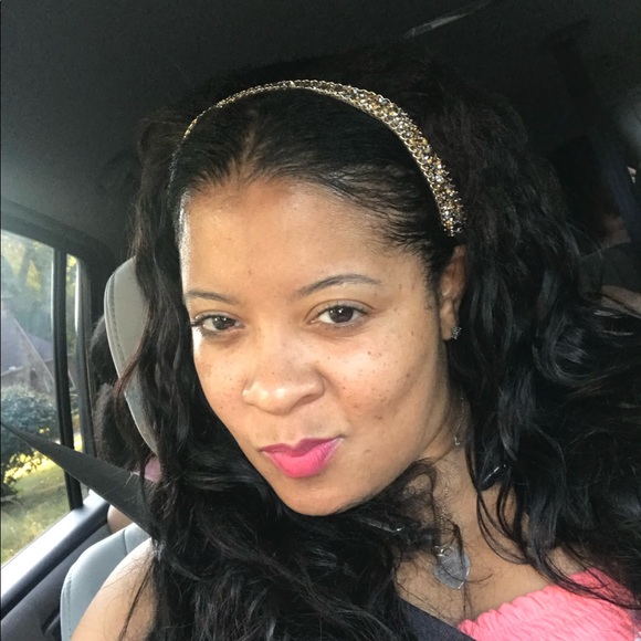 Meet your Posher, Kris - Picture 1 of 1